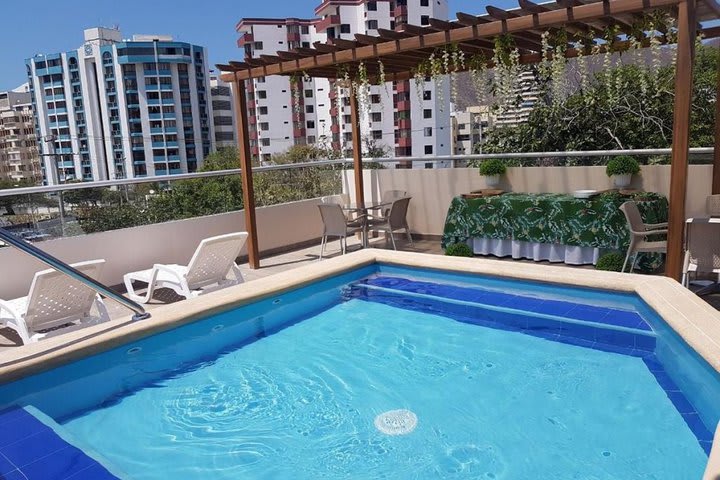 Piscina en la terraza