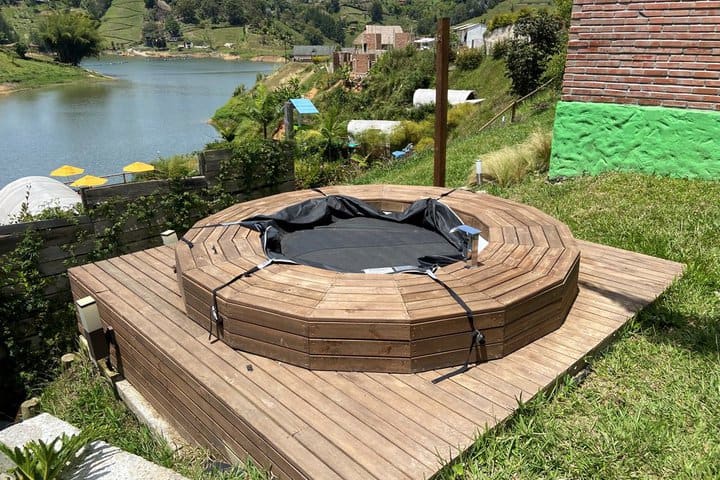 Jacuzzi