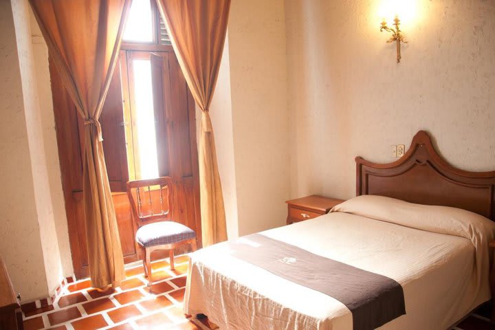 Standard guest room at Hotel Francés