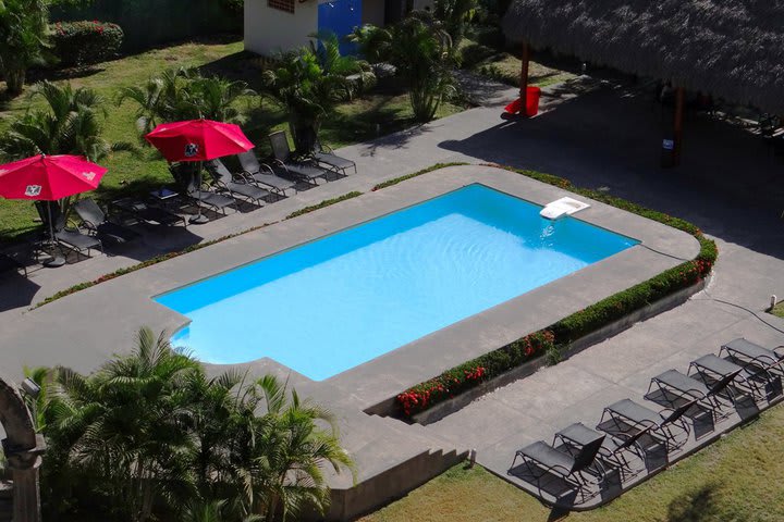 Vista aérea del área de piscina