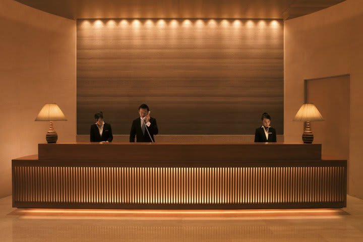 Recepción del hotel The Peninsula Tokyo