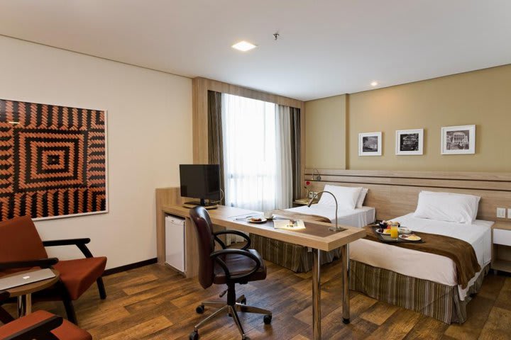 El hotel InterCity Premium Manaus dispone de 207 habitaciones y suites