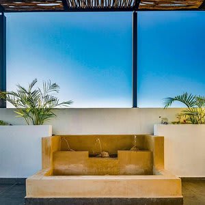 Sunny Private Studio Pool Rooftop Lounge Minutes From the Beach Beaches 5th Avenue