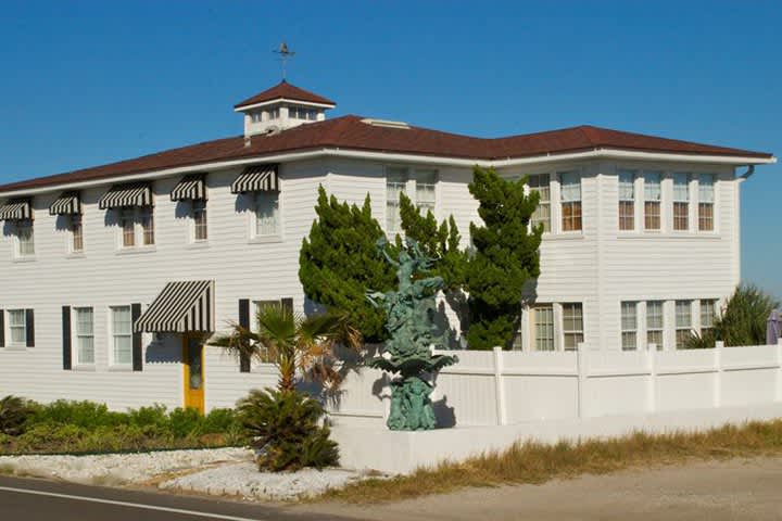Amelia Oceanfront Bed and Breakfast