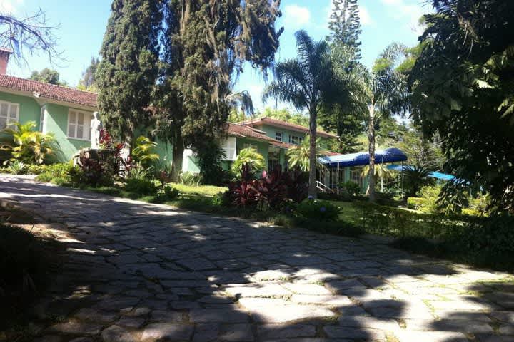 Riverside Park Hotel