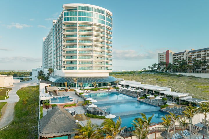 Seadust Cancún Family Resort