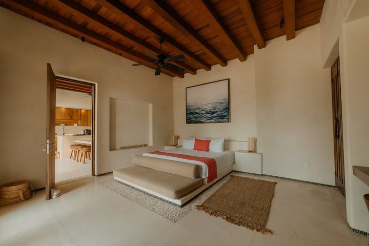 Dormitorio en una villa de dos dormitorios con vista al mar