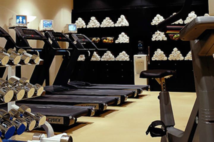 El hotel Sofitel New York cuenta con un gimnasio equipado