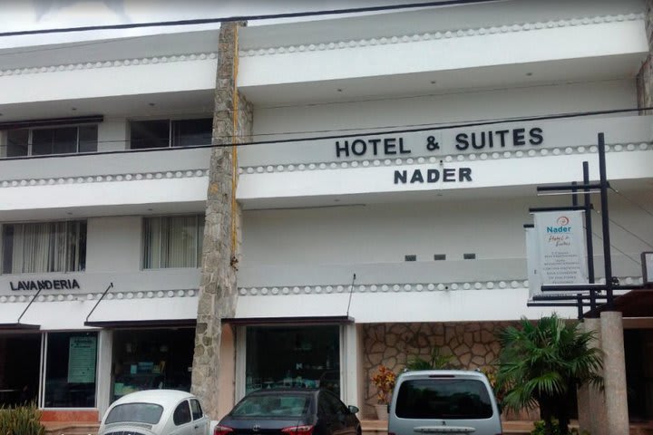 Hotel & Suites Nader