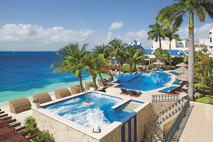 Jacuzzi with sea water