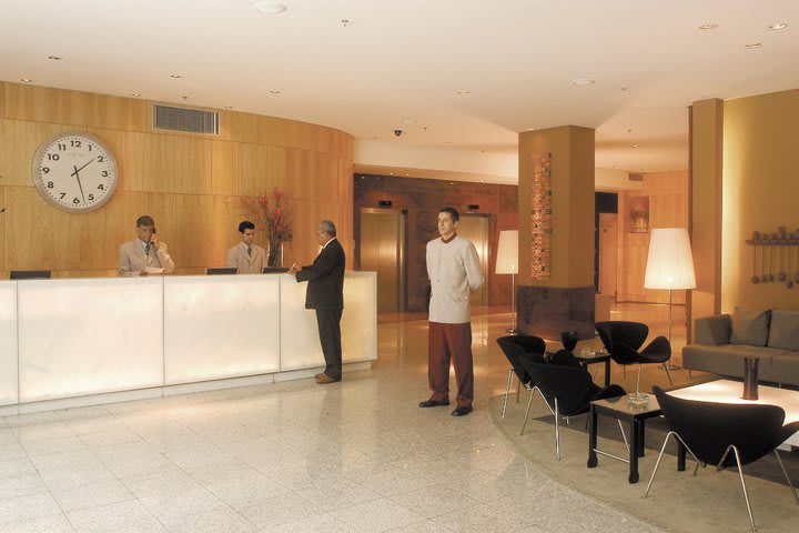 Recepción del hotel Royal Rio Palace