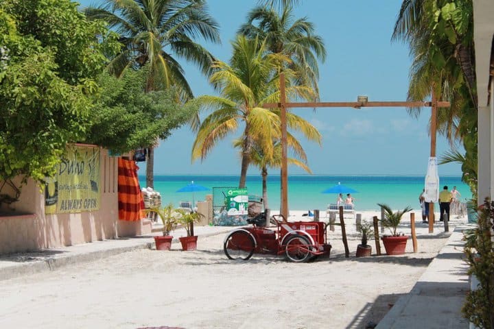 Beach access at Cabañas María del Mar hotel