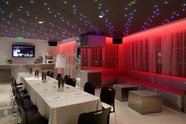 You can also hold events or meetings at the Clevelander hotel
