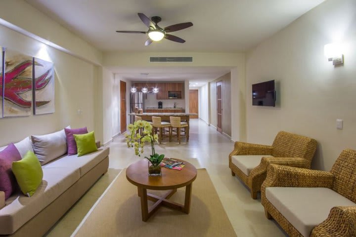 Sitting area in a suite