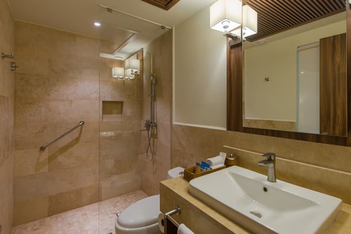 Private bathroom in a deluxe room