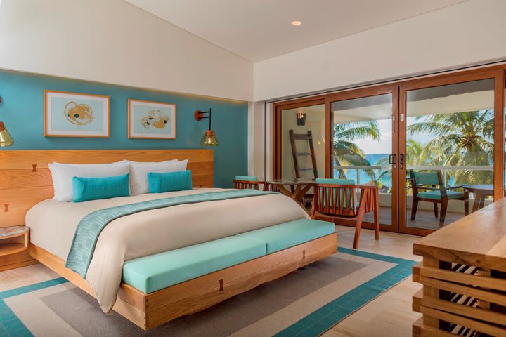 Deluxe room with ocean view