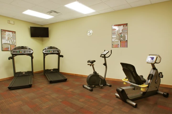 The Best Western® hotel in Walt Disney World® has a fitness center