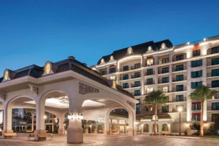 Disney’s Riviera Resort