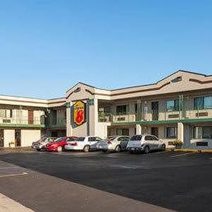 Super 8 by Wyndham Chicago/Rosemont/O'Hare/SE