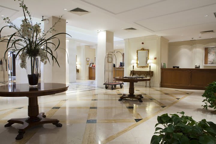 Lobby del Hotel María Elena Palace