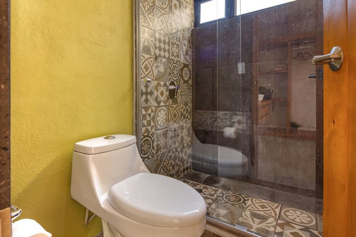 Bathroom of a Tesela standard guest room