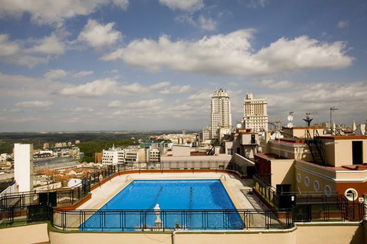 La terraza del Hotel Emperador Madrid está en el décimo piso