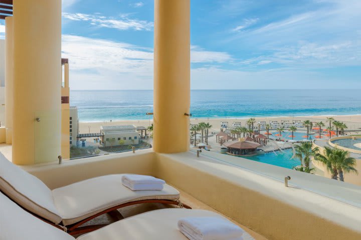 Sitting area on the balcony