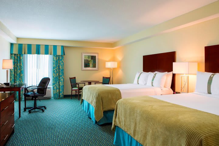 Standard guest room at the Holiday Inn Resort Orlando - Lake Buena Vista