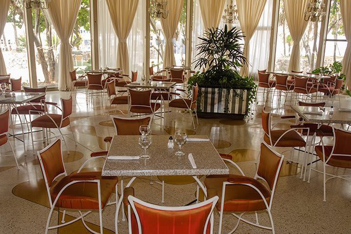 Restaurante internacional