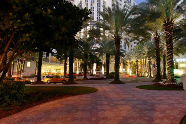 Vista exterior del Loews Miami Beach