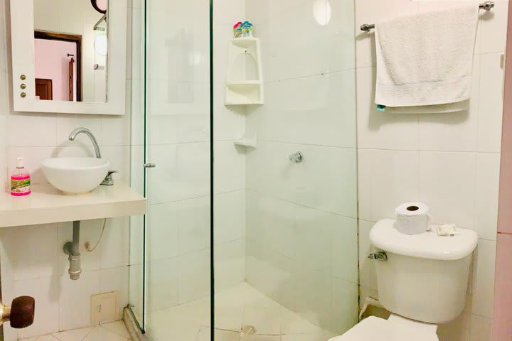 Baño de la habitación doble 8