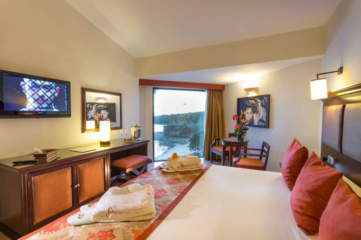 Guest room overlooking the sea