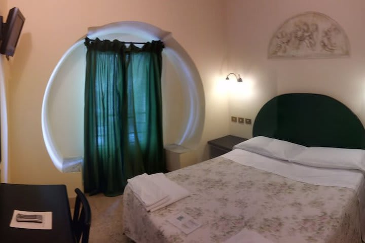 Basic Double Room