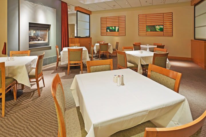 Restaurante del hotel Crowne Plaza International Airport en Burlingame