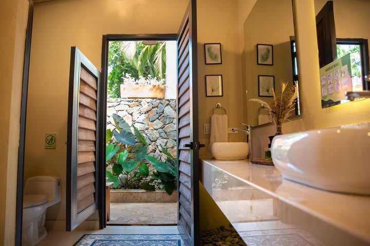 Baño en un bungalow suite