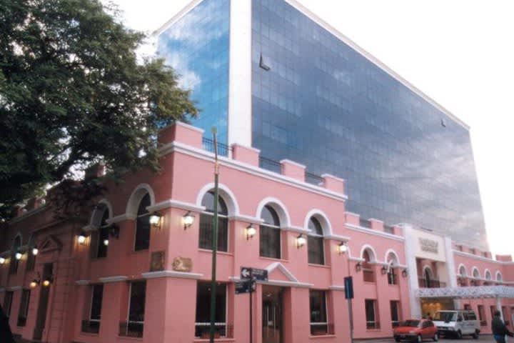 Naindo Park Hotel