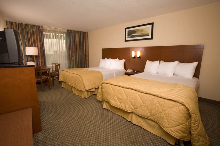 Guest room with two beds at the Best Western® hotel in Walt Disney World® Resort