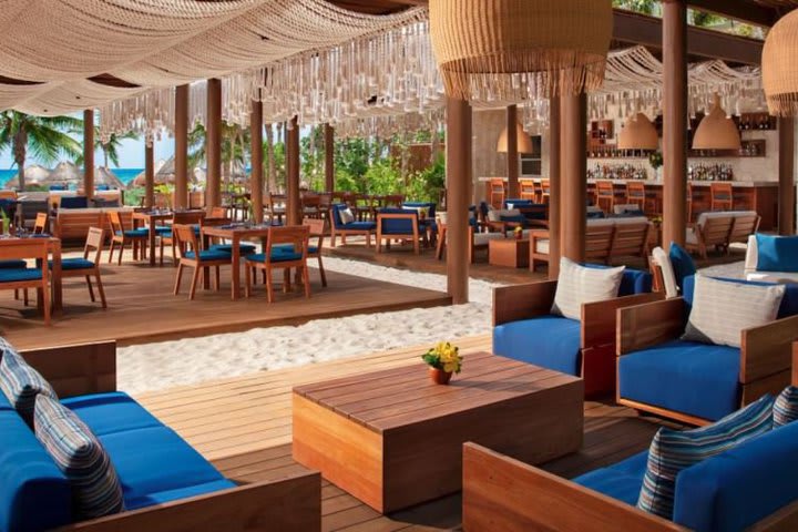 Terraza del club de playa Preferred Club