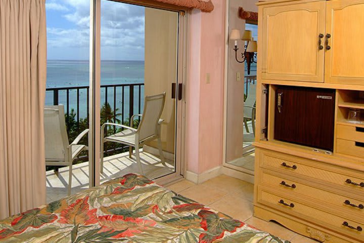 Guest room with balcony