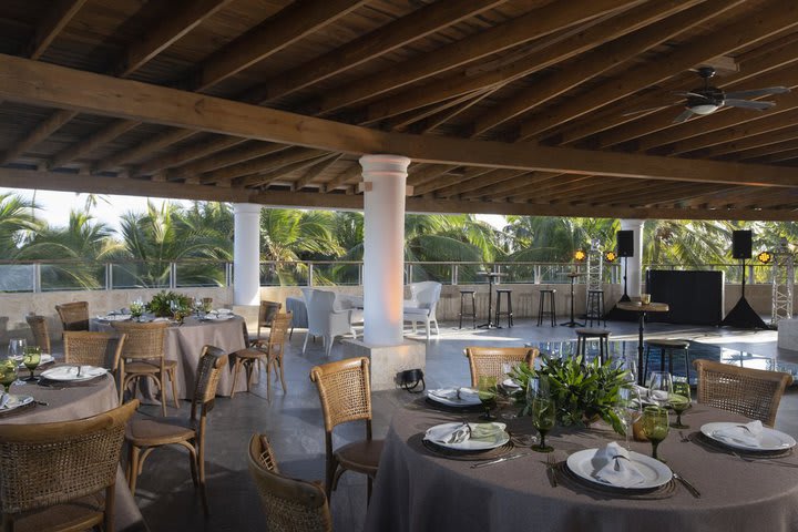 Terrace of the Blue Bayou restaurant and bar