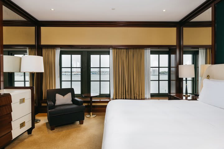 Premier Room, 1 King Bed, River View