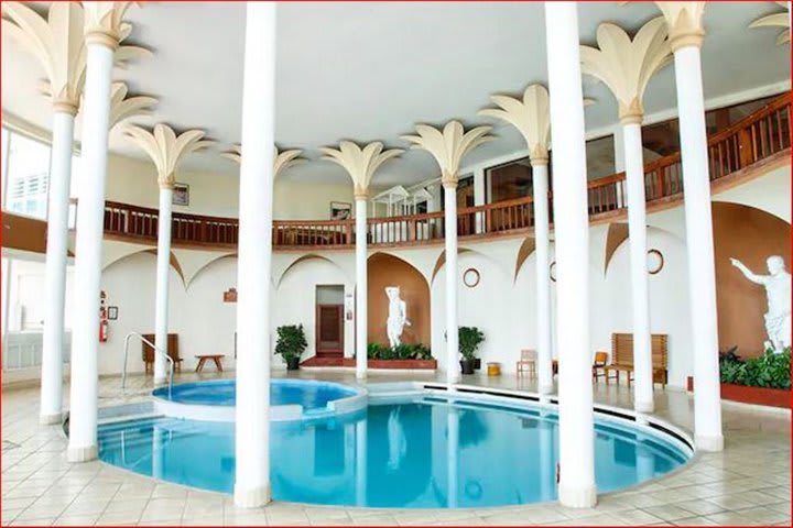 Piscina interior