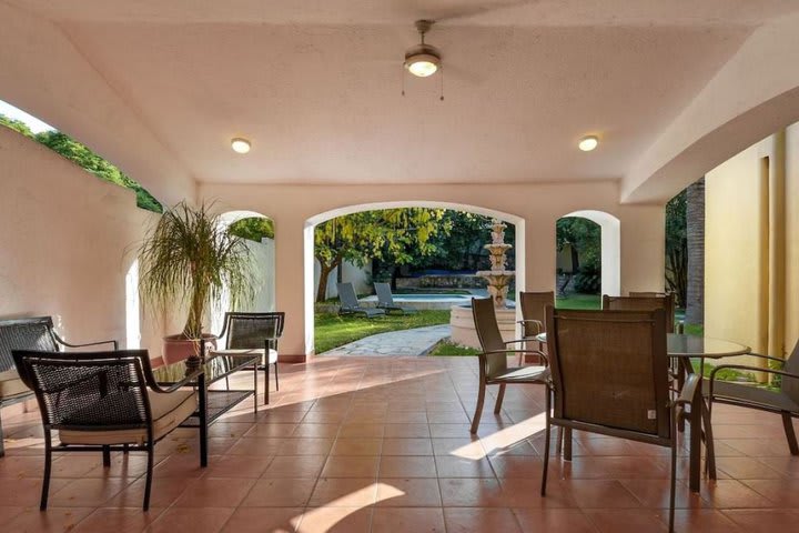 Outdoor sitting area