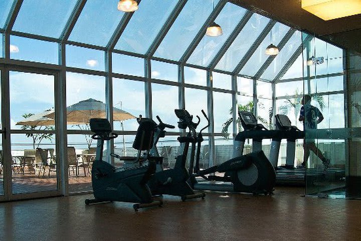 Fitness center at the Caesar Business Manaus hotel