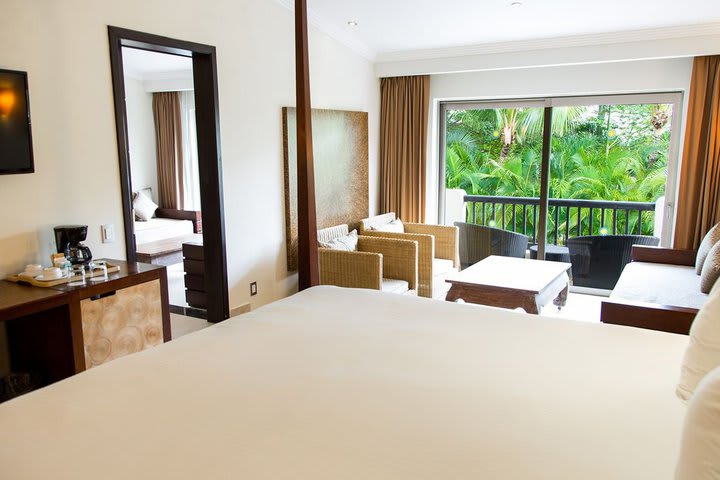 Royal Elite suite overlooking the gardens, the pool, or the jungle