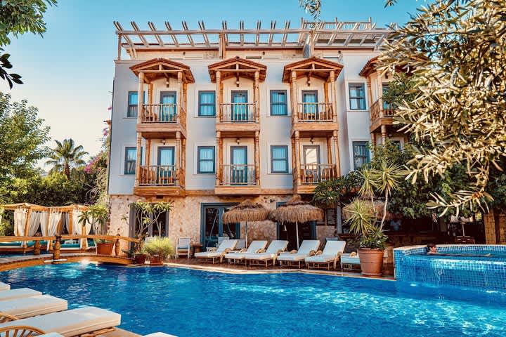 PriceTravel - Viaja fácil, sin pretextos