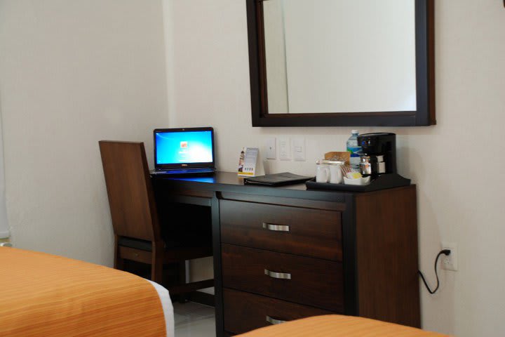 Work desk in a standard guest room