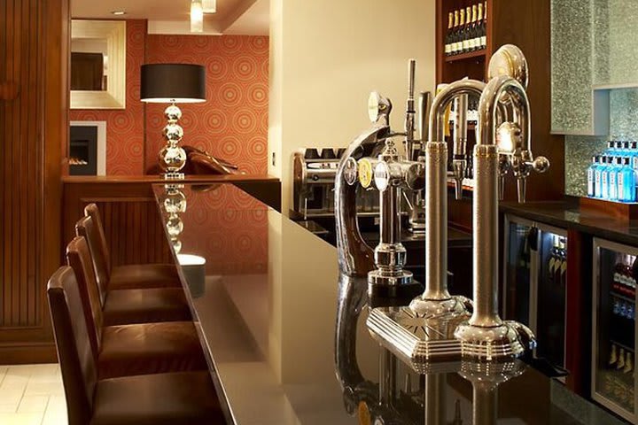 There is a bar-style coffee shop at the London Marriott Regents Park hotel in Camden