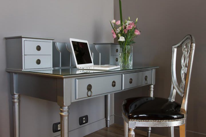 Mesa de trabajo en las habitaciones