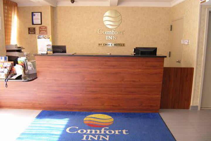 Recepción del hotel Comfort Inn Times Square West en Nueva York